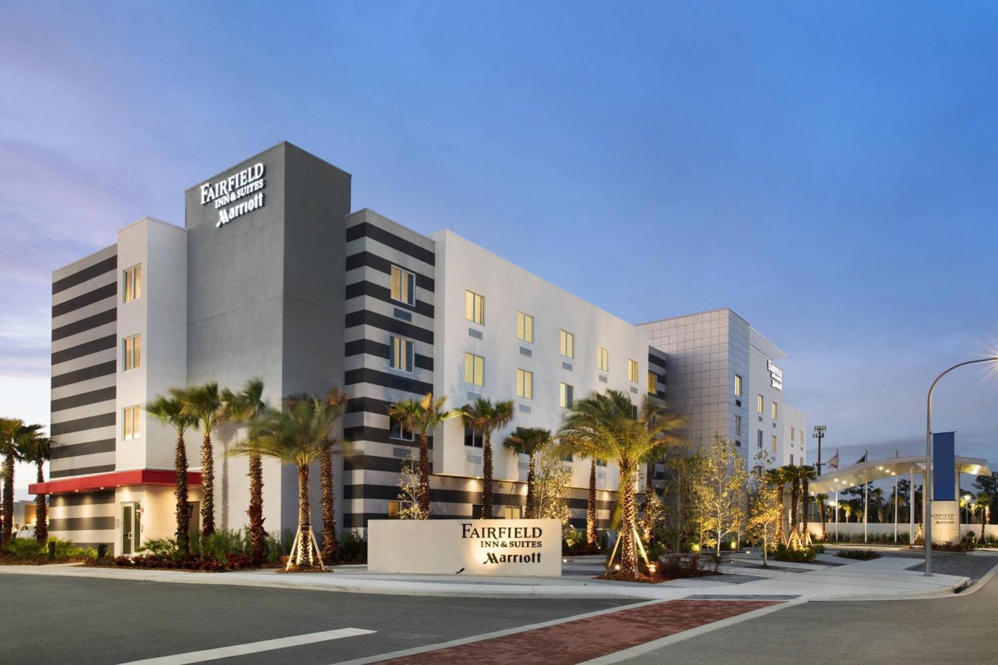 Fairfield Inn & Suites By Marriott Daytona Beach Speedway/Airport Exterior photo