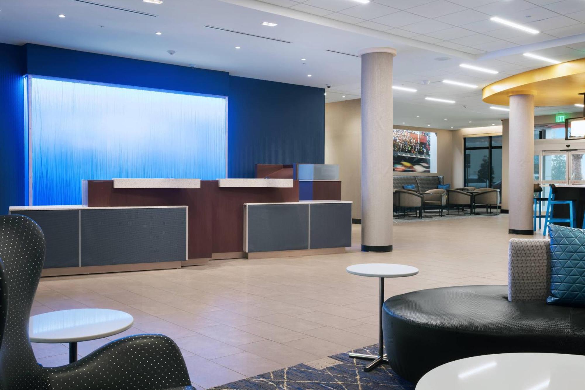 Fairfield Inn & Suites By Marriott Daytona Beach Speedway/Airport Exterior photo